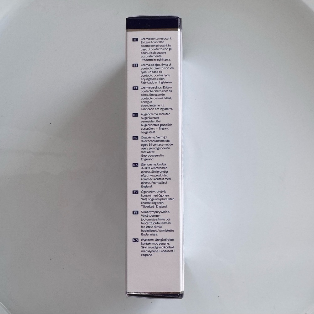 Elemis Peptide4 Eye Recovery Cream - Picture 7 of 10